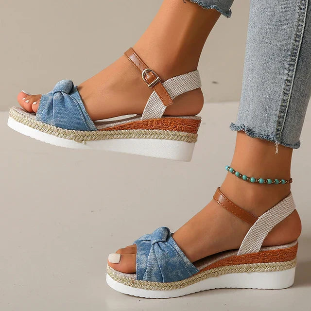 Elina | Stylishe Keilsandalen mit Knoten für Damen