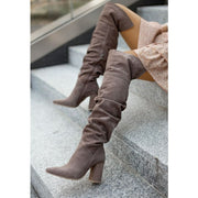 Elegante Overknee Winterstiefel für Stilbewusste