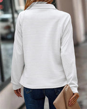 Eleganter Pullover mit V-Ausschnitt und Reißverschluss