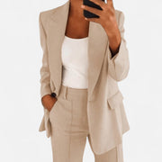 Damen-Zweiteiler: Blazer und Hose aus Stretchstoff