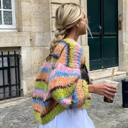 Farbenfrohe Strickjacke mit offenem Design für jeden Tag