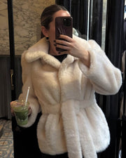 Farrah Kunstfellmantel mit Gürtel