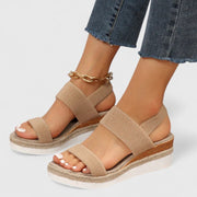 Orthopädische Damensandalen mit Keilabsatz