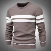 Gestreifter Pullover mit sportlicher Eleganz