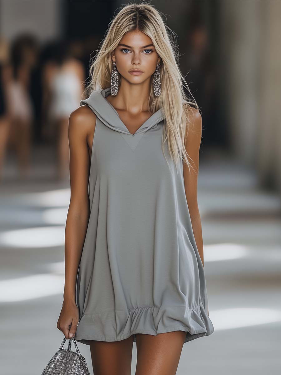 Miniabito grigio smanicato stile felpa con cappuccio | Abito casual