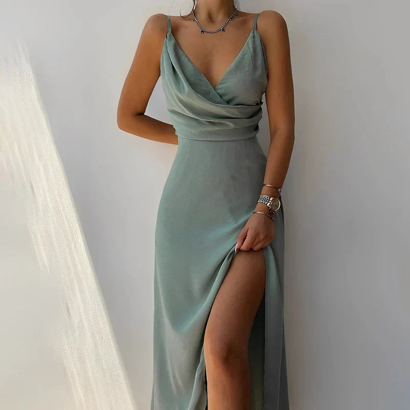 Damen Satinkleid mit Schlitz – Elegantes ärmelloses Abendkleid