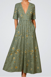 Elisa - Stilvolles Wickelkleid mit floralen Motiven