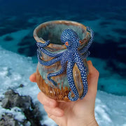 OctoCraft – Handgefertigte Kaffeetasse mit Tintenfischmotiv
