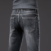 VERNER - GERADE GESCHNITTENE JEANS