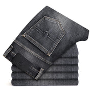 VERNER - GERADE GESCHNITTENE JEANS