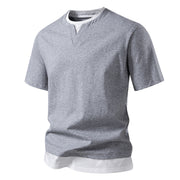 V Ausschnitt T Shirt Herren | Fake-Layer-Look mit Doppelsaum