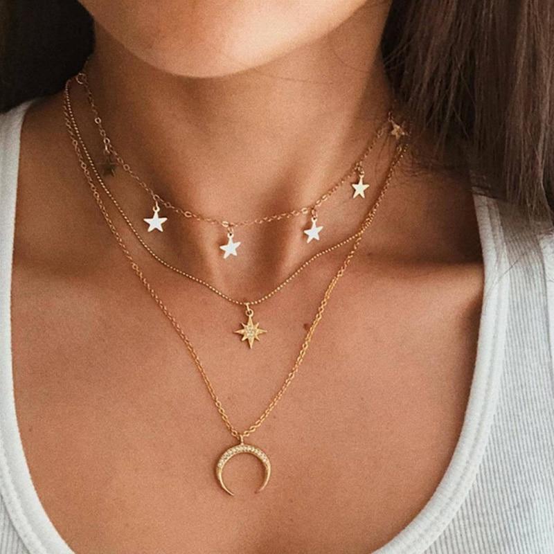 Mond Anhänger in Gold