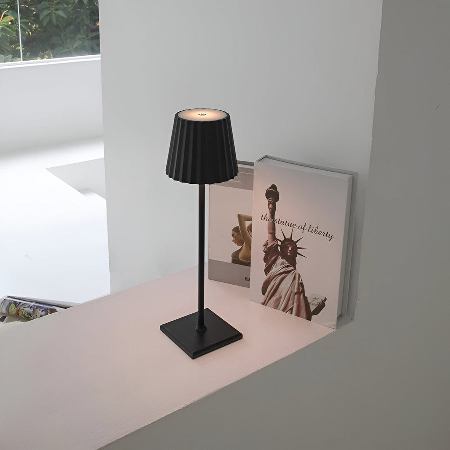 Kabellose LED-Tischlampe mit Touch-Dimmer – Aluminium, 3 Helligkeitsstufen, 24h Akku