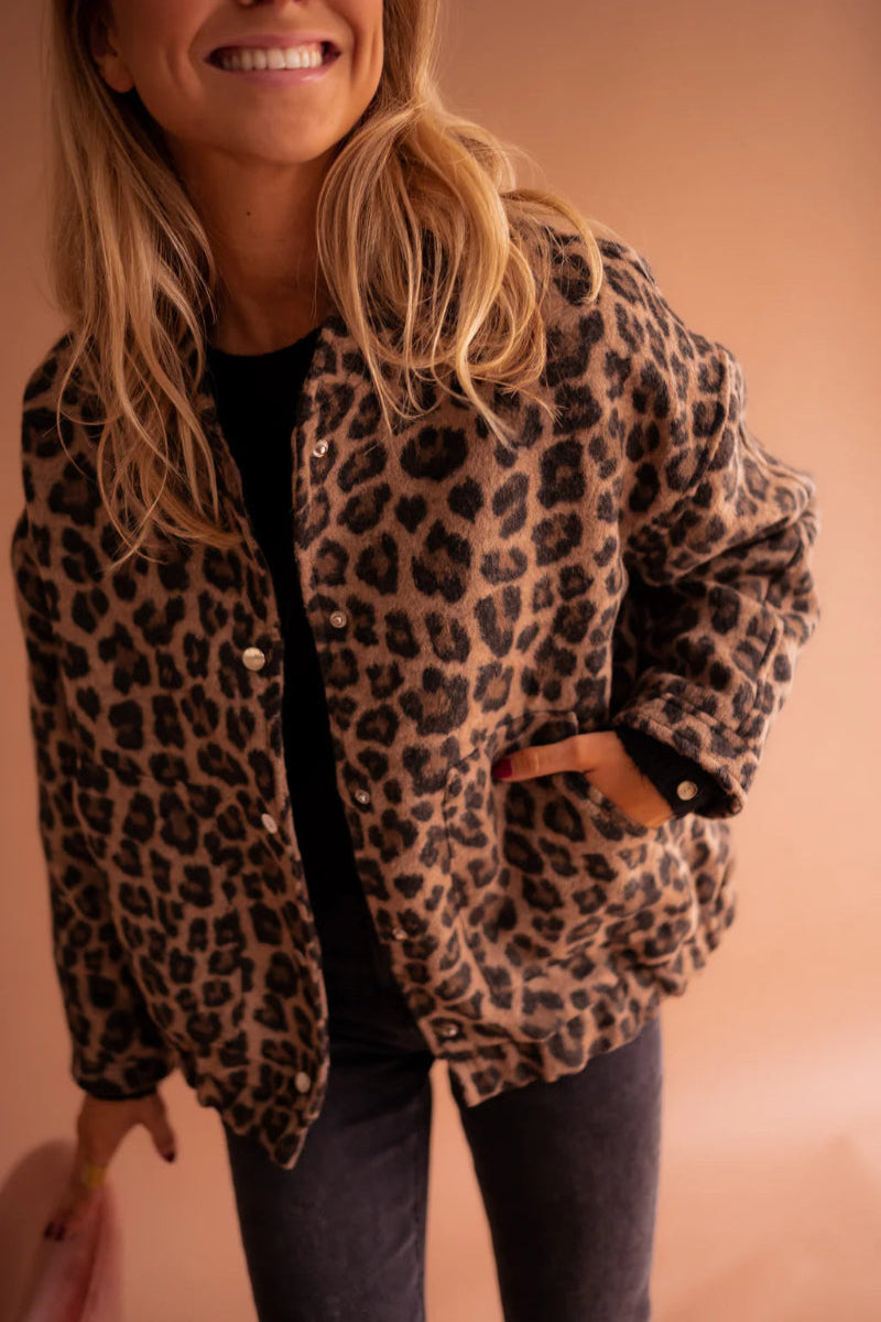 Élodie™  | Veste Bomber Léopard – Confort, Style & Polyvalence