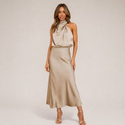Lillie - Elegantes Kleid mit Neckholder-Ausschnitt