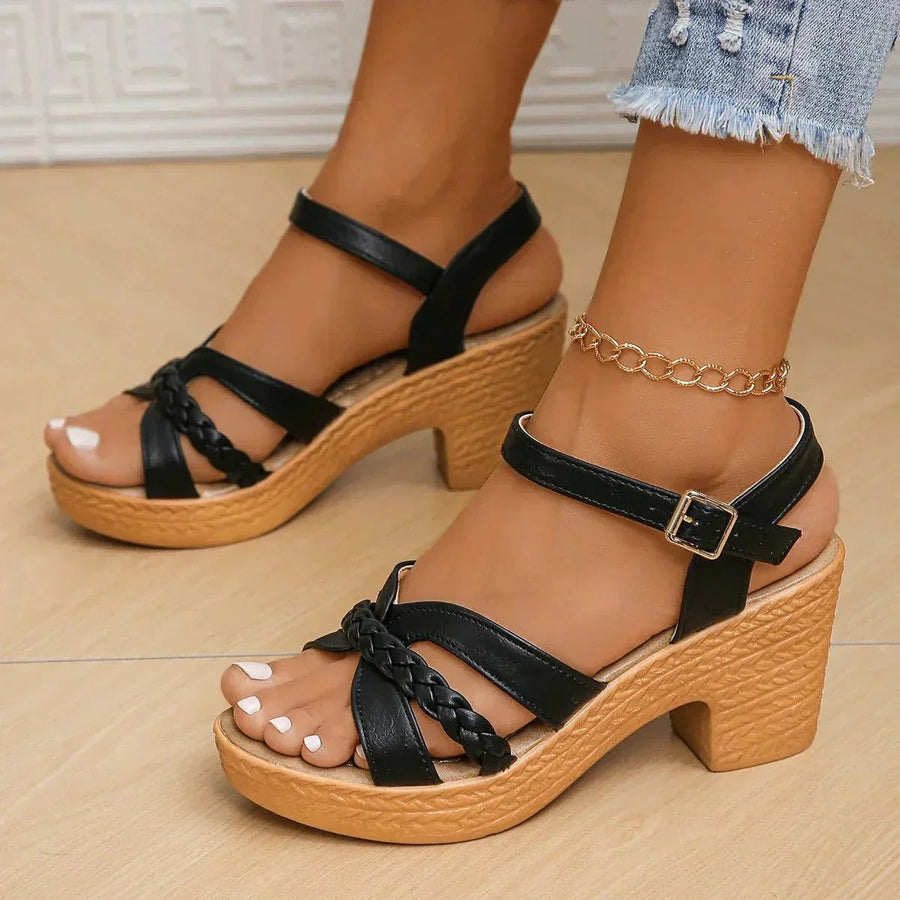 Ffion - Stilvolle Chunky Sandalen