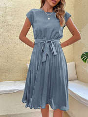 Kurzärmeliges plissiertes lässiges Minikleid