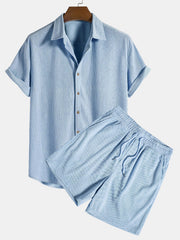 Set leggero estivo di maglietta e pantaloncini da uomo | Outfit casual