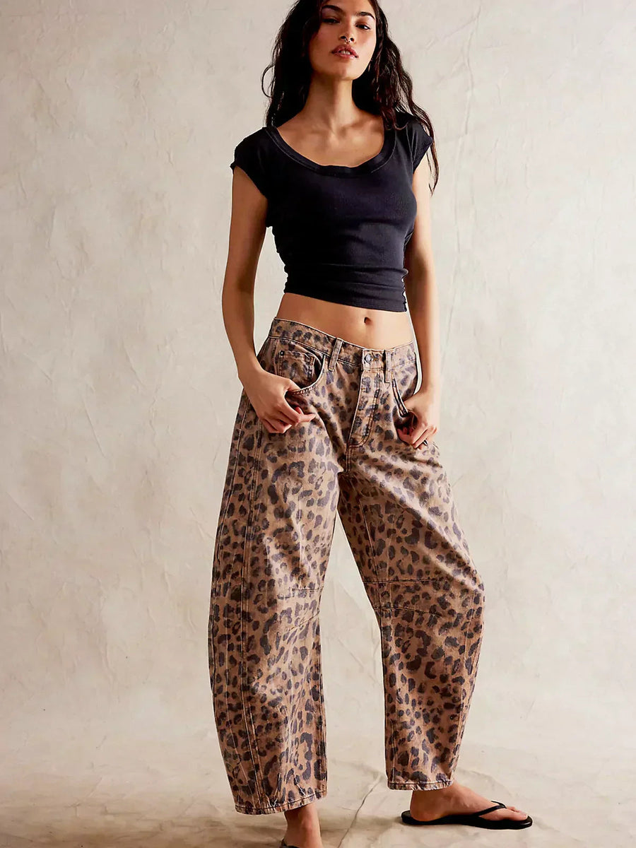 Leoparden Fassjeans für Selbstbewusste Styles