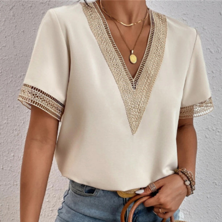 Damen-T-Shirt mit V-Ausschnitt – reguläre Passform und vielseitiger Stil
