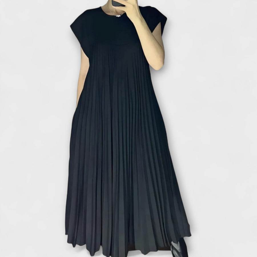 Zairelle – Elegantes Faltenkleid