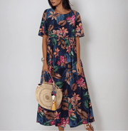 Sommerkleid Damen | Tropisches Blumenmuster & Fließender Stufenrock