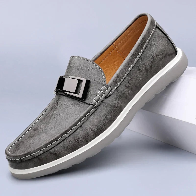 Mokassin Herren | Eleganter Leder-Slipper mit Metallschnalle & Plateausohle