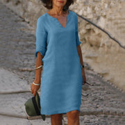 Noella- Rotes Sommerkleid mit V-Ausschnitt und Dreiviertelärmeln
