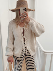 Einfarbiger Rundhals-Lace-Up-Cardigan