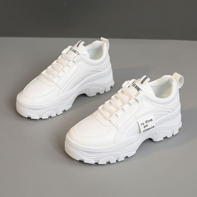 Damen Sportliche Sneakers mit robustem Profil und innovativem Design