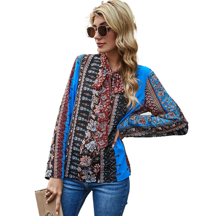 Damen Bluse mit Rüschendetails und kontrastierenden Mustern
