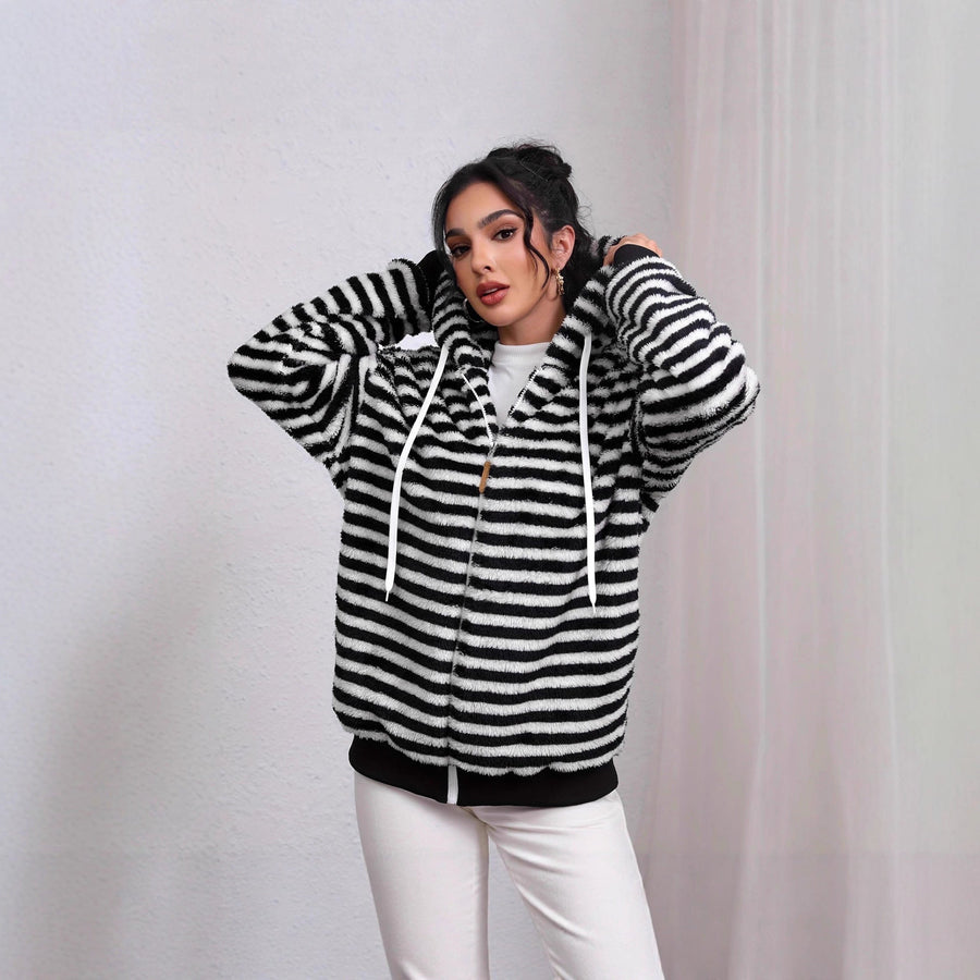 Damen Flauschige Strickjacke mit kontrastierenden Streifen