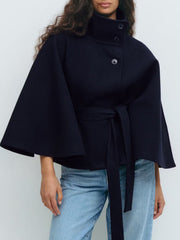 Damen stylische Umhangjacke mit hohem Kragen und Gürtel