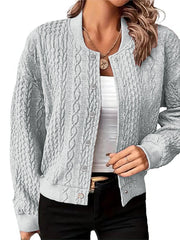 Damen Strickjacke im modernen Zopfmuster mit Druckknopfverschluss