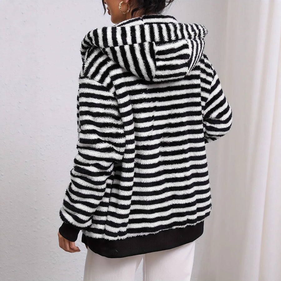Damen Flauschige Strickjacke mit kontrastierenden Streifen