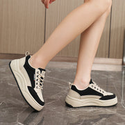 Damen Sportliche Plateau-Sneaker mit atmungsaktivem Mesh-