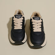 Damen Sneakers mit robuster Gummisohle und atmungsaktivem Mesh-Obermaterial