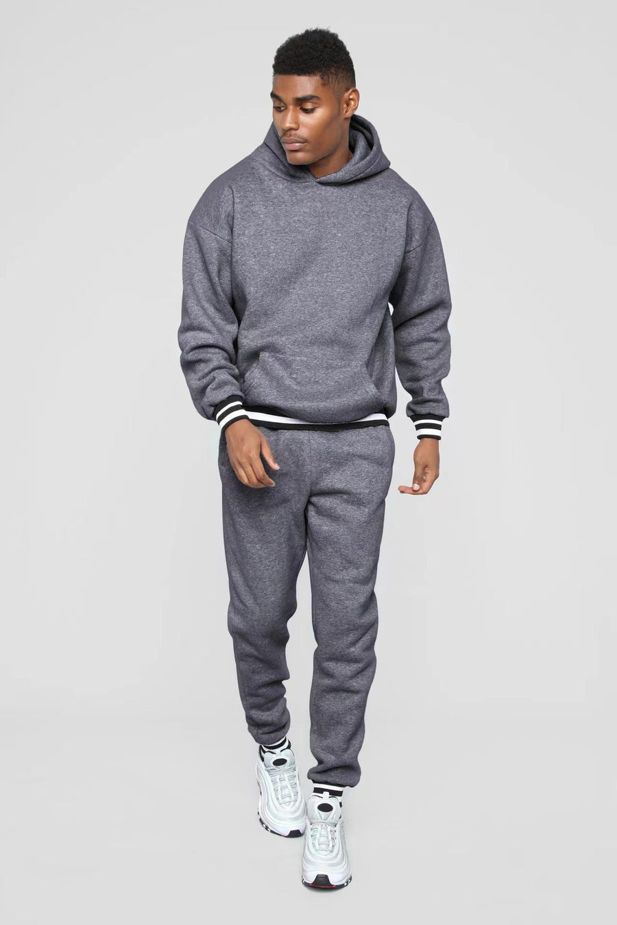 Herren Sportliches Sweatshirt und Jogginghose Set Aliams