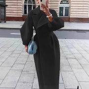 Damen Eleganter Trenchcoat mit tailliertem Schnitt und seitlichem Schlitz