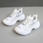 Damen Sportliche Trail-Sneaker mit doppellagiger Gummisohle und atmungsaktiver Mesh-Oberfläche