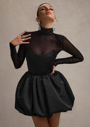 Damen Mini-Kleid aus Satin mit Puffrock und V-Ausschnitt