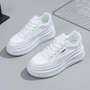 Damen modische Plateau Sneakers mit atmungsaktivem Netzmaterial und schockabsorbierender Sohle