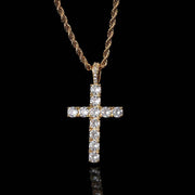 Goldene Halskette mit Moissanit-Kreuz