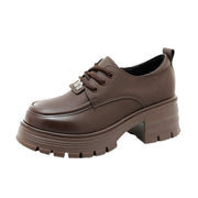 Damen Chunky Schuhe mit dämpfendem Absatz und modischen Akzenten