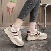 Damen Modische Plateau Sneakers mit trendiger Silhouette und dämpfender Laufsohle