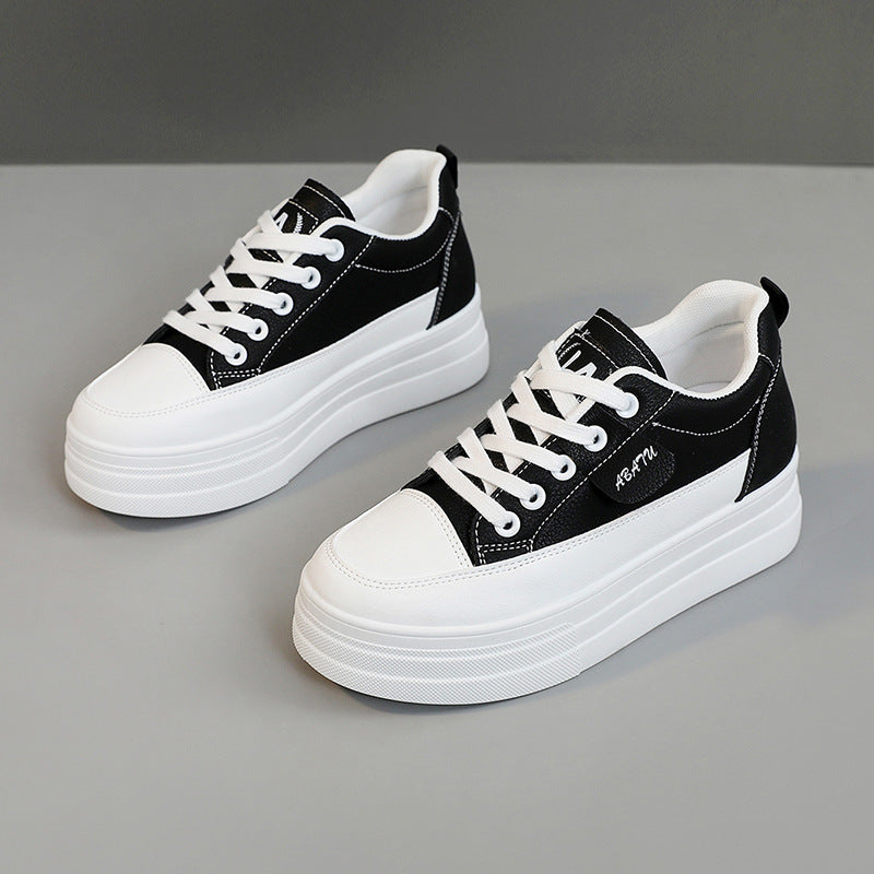 Damen Plateau-Sneaker mit atmungsaktiver Oberflächenstruktur und rutschfester Laufsohle
