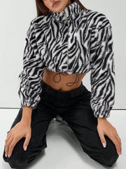 Damen cropped Fleece-Jacke mit modernem Zebra-Design und elastischen Bündchen