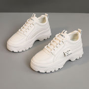 Damen Sportliche Sneakers mit robustem Profil und innovativem Design