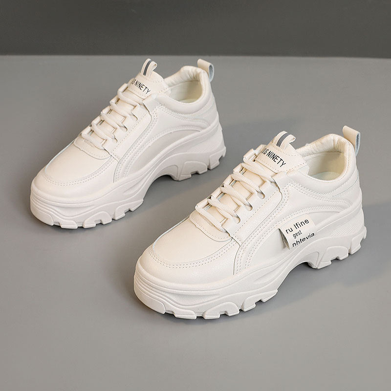 Damen Sportliche Sneakers mit robustem Profil und innovativem Design