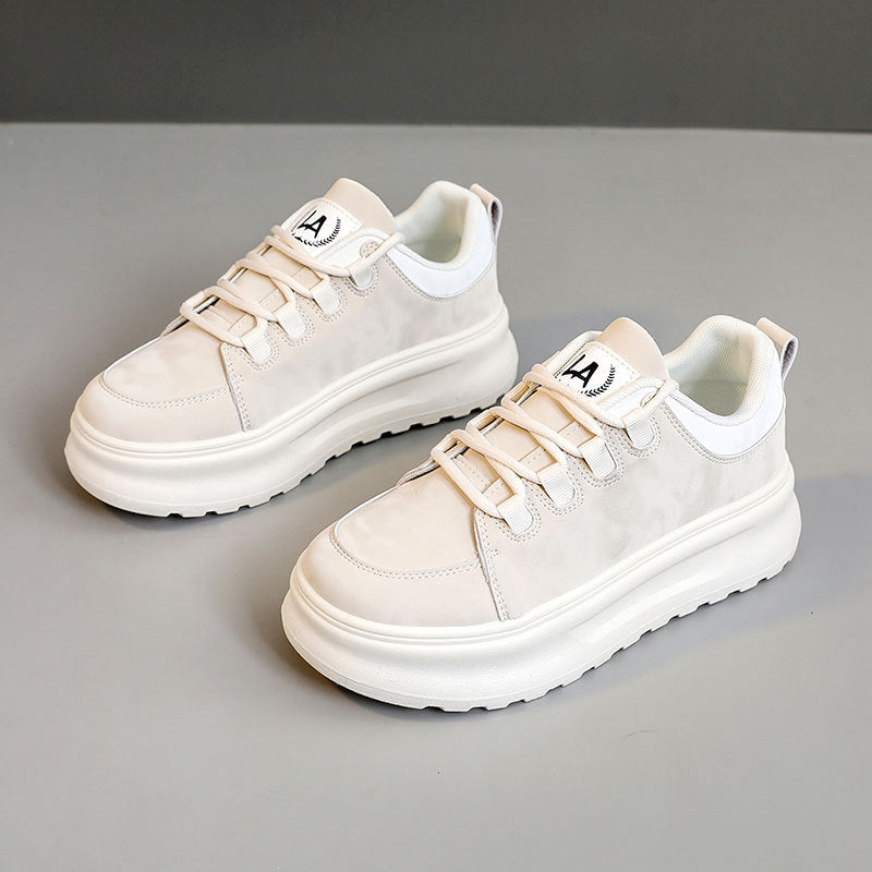 Damen sportliche Sneakers mit gedämpfter Laufsohle und atmungsaktivem Obermaterial